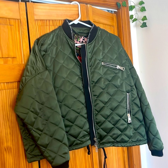 Ainea Fancy Puffer Jacket~ Green - Picture 1 of 5